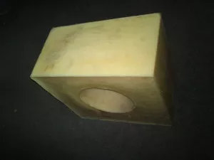 Zvětšit fotografii - PA6 Hranol 330mm x 310mm x 180mm s vnitřní dírou pr. 180mm